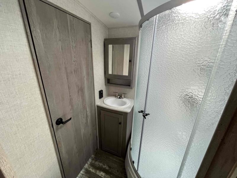 used Toy Haulers Keystone RV Outback for sale, in Springfield, MO Thumbnail 37