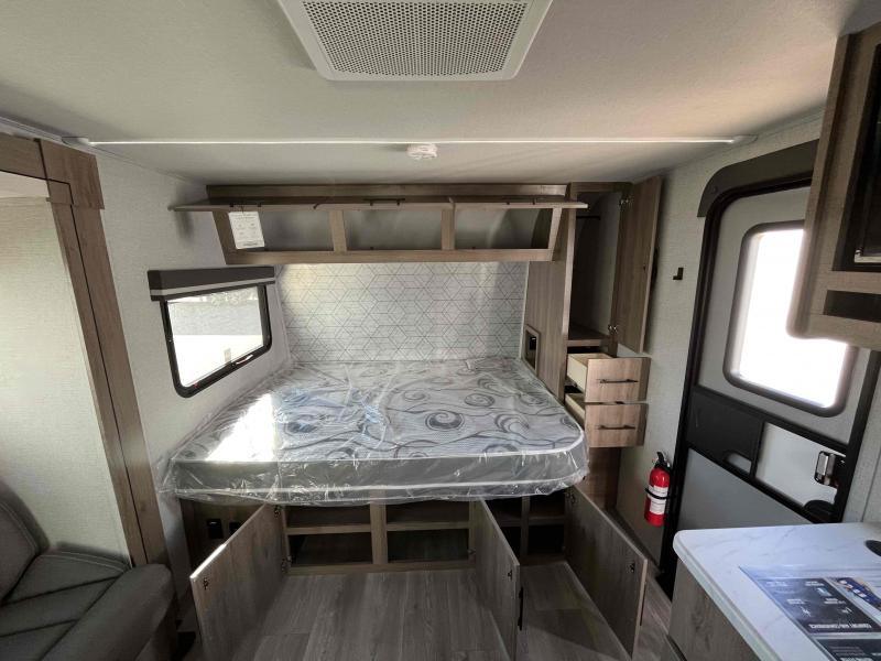 new Travel Trailers Grand Design RV Imagine Aim for sale, in Springfield, MO Thumbnail 18