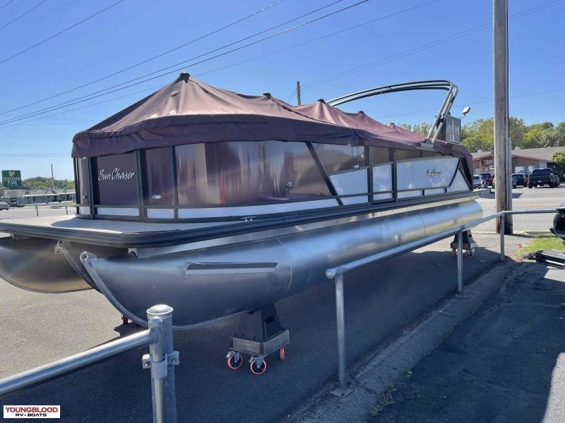 New 2022 SunChaser Eclipse 8525 LR DH - 300HP Motor Included! New 2022 SunChaser Eclipse 8525 LR DH - 300HP Motor Included!