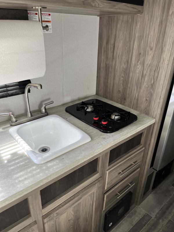 used Travel Trailers CrossRoads RV Zinger Lite for sale, in Springfield, MO Thumbnail 11