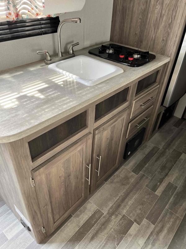 used Travel Trailers CrossRoads RV Zinger Lite for sale, in Springfield, MO Thumbnail 13