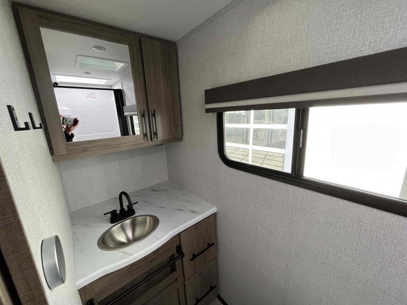 new Travel Trailers Grand Design RV Imagine Aim for sale, in Springfield, MO Thumbnail 31