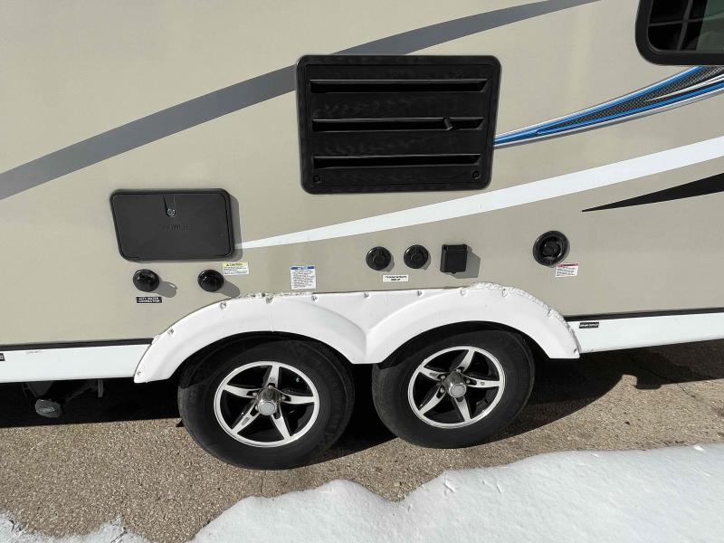 used Travel Trailers Coachmen Freedom Express Ultra Lite for sale, in Springfield, MO Thumbnail 8