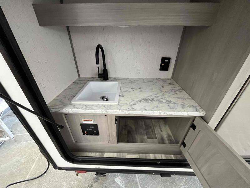 used Travel Trailers Dutchmen RV Coleman Rubicon 1200 for sale, in Springfield, MO Thumbnail 9