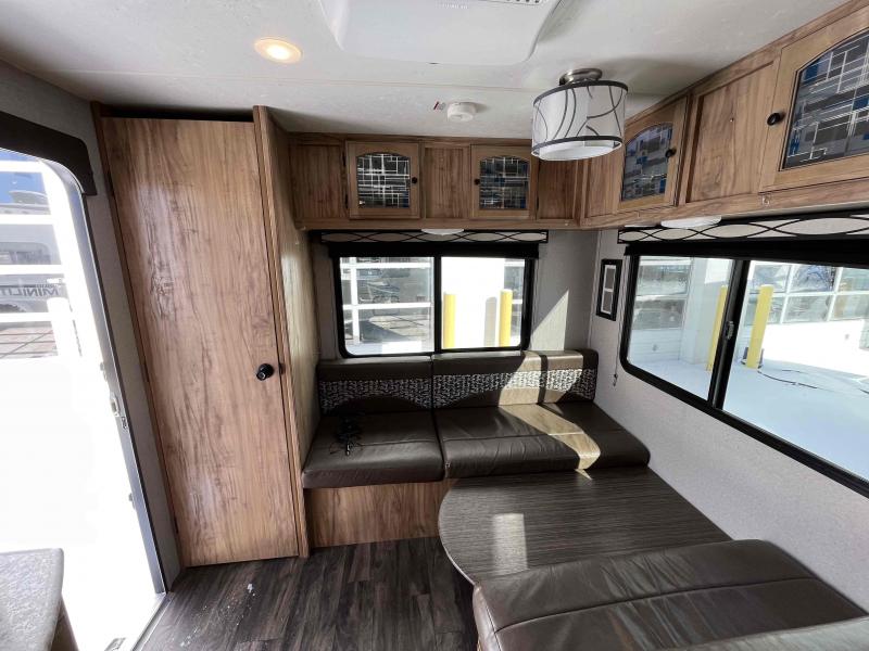 used Travel Trailers Coachmen Freedom Express Ultra Lite for sale, in Springfield, MO Thumbnail 14
