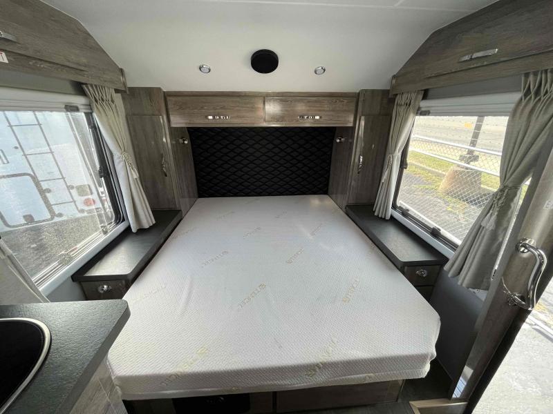 used Travel Trailers Black Series Black Series  for sale, in Springfield, MO Thumbnail 19
