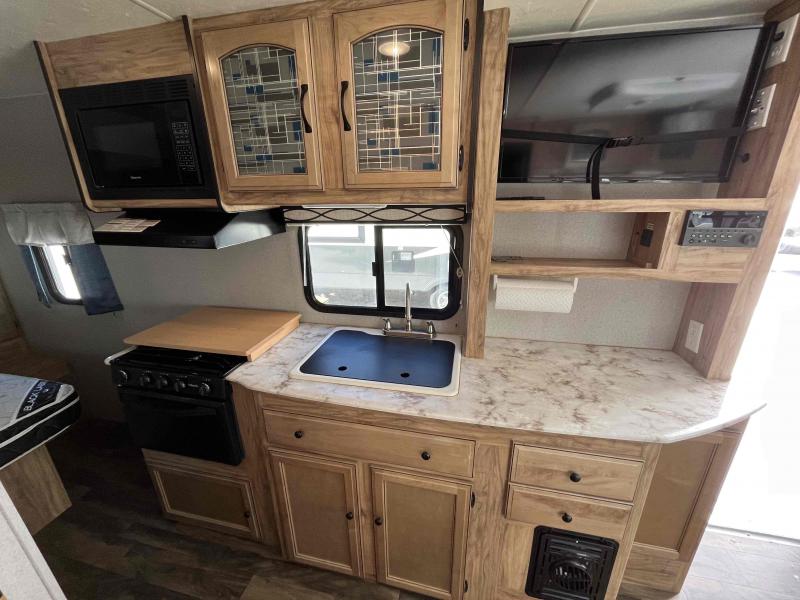 used Travel Trailers Coachmen Freedom Express Ultra Lite for sale, in Springfield, MO Thumbnail 19