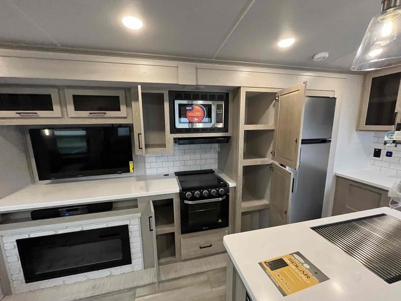 new Travel Trailers Forest River Rockwood Signature for sale, in Springfield, MO Thumbnail 20