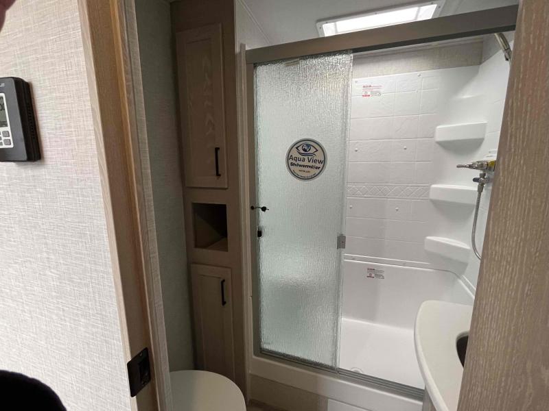 new Travel Trailers Forest River Rockwood Signature for sale, in Springfield, MO Thumbnail 28