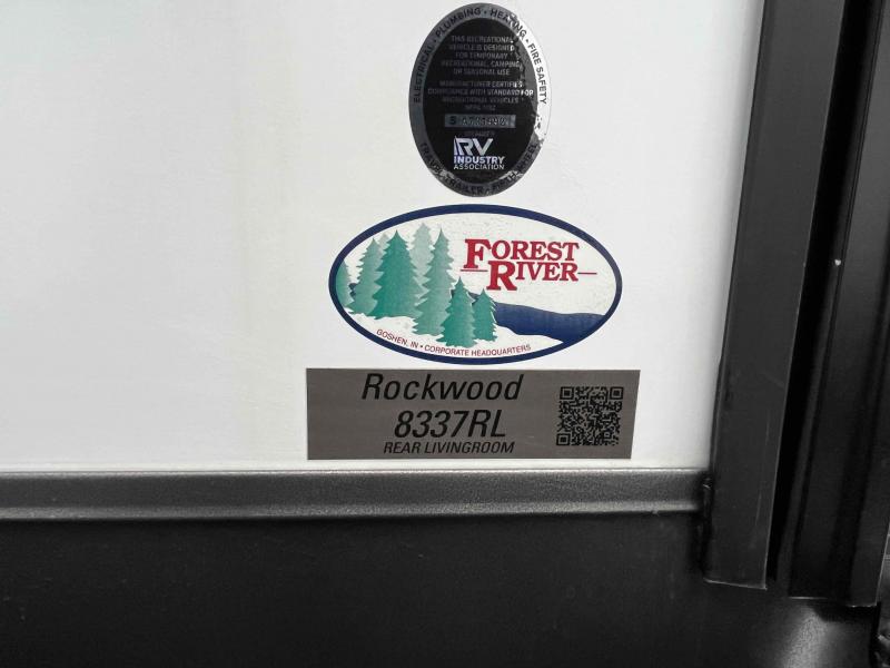 new Travel Trailers Forest River Rockwood Signature for sale, in Springfield, MO Thumbnail 14