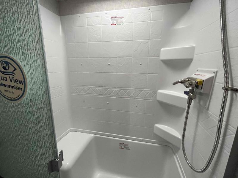 new Travel Trailers Forest River Rockwood Signature for sale, in Springfield, MO Thumbnail 31