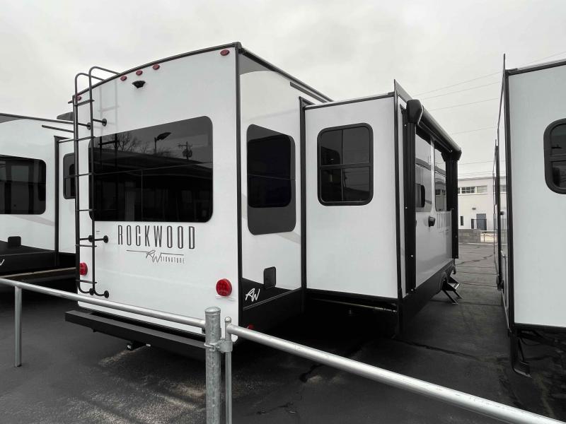 new Travel Trailers Forest River Rockwood Signature for sale, in Springfield, MO Thumbnail 11