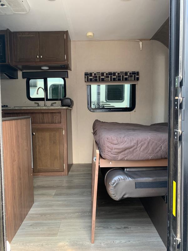 used Travel Trailers Coleman Dutchmen for sale, in Springfield, MO Thumbnail 10