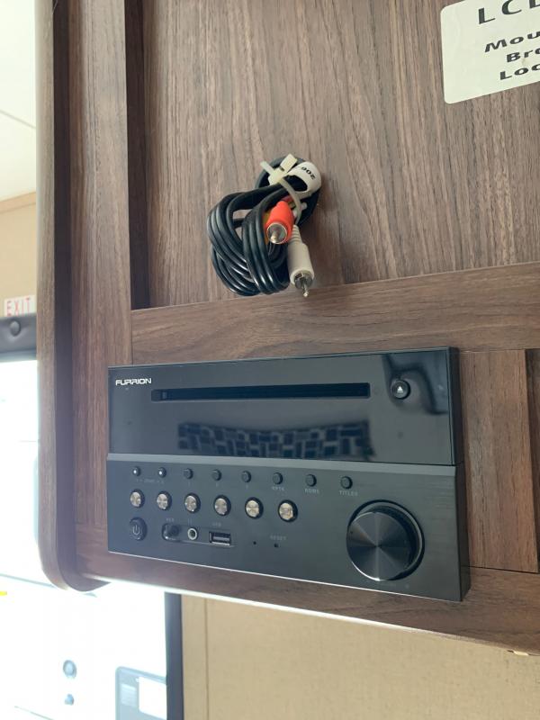 used Travel Trailers Coleman Dutchmen for sale, in Springfield, MO Thumbnail 4