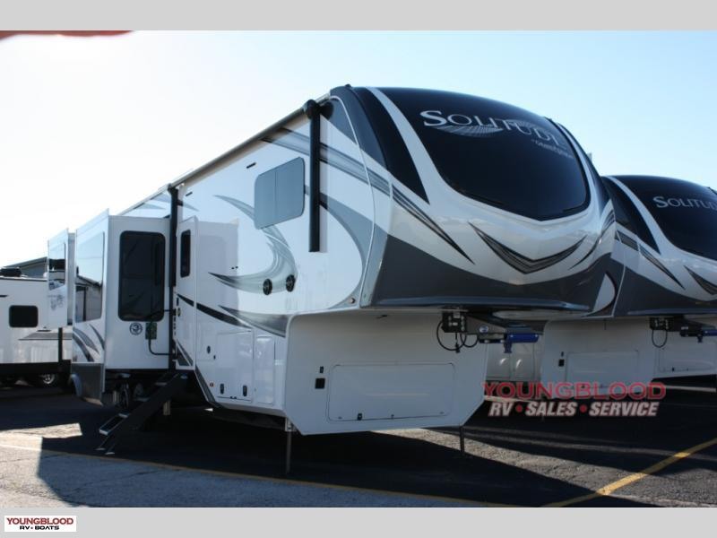 New 2022 Grand Design Solitude 375RES R New 2022 Grand Design Solitude 375RES R