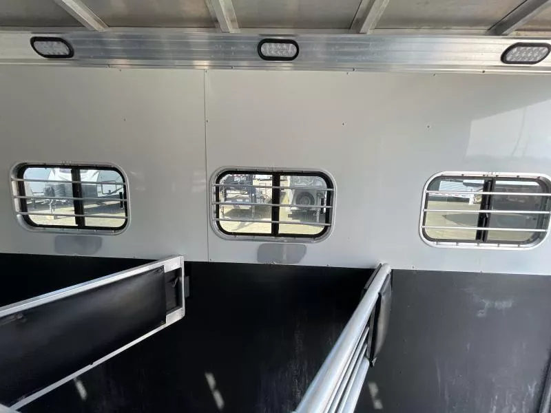 used Horse Trailers Sundowner Trailers  for sale, in Walla Walla, WA Thumbnail 16