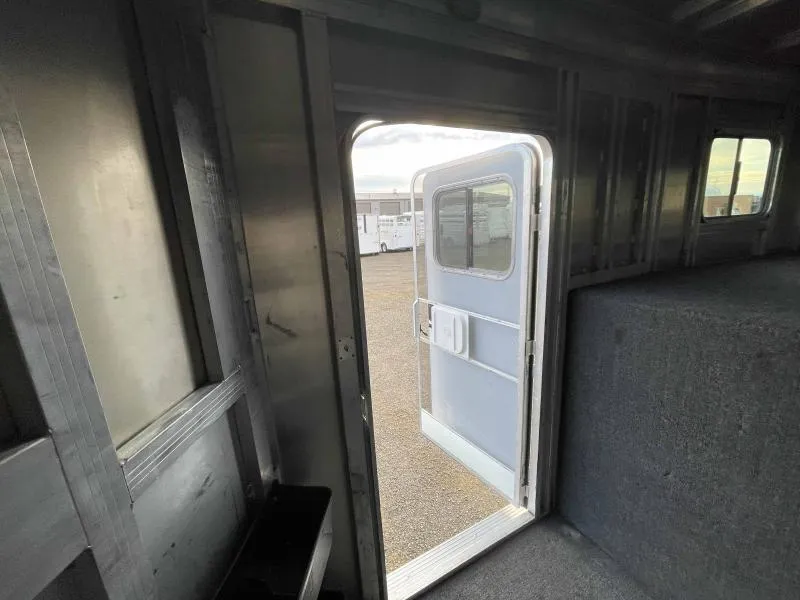 used Horse Trailers Featherlite  for sale, in Walla Walla, WA Thumbnail 11