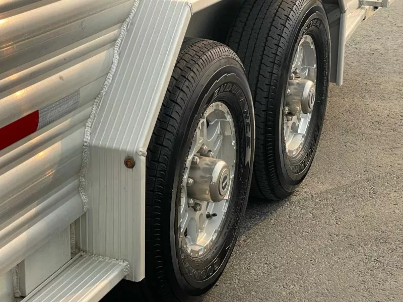 used Horse Trailers Featherlite  for sale, in Walla Walla, WA Thumbnail 9