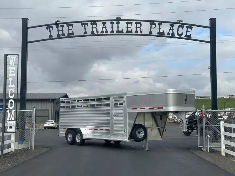 2026 Featherlite 8117 20' Stock GN