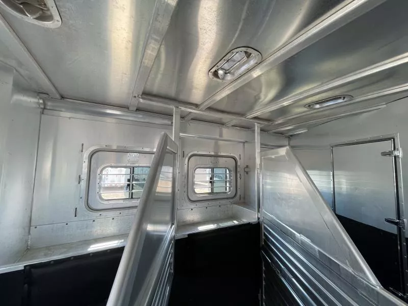 used Horse Trailers Featherlite  for sale, in Walla Walla, WA Thumbnail 19