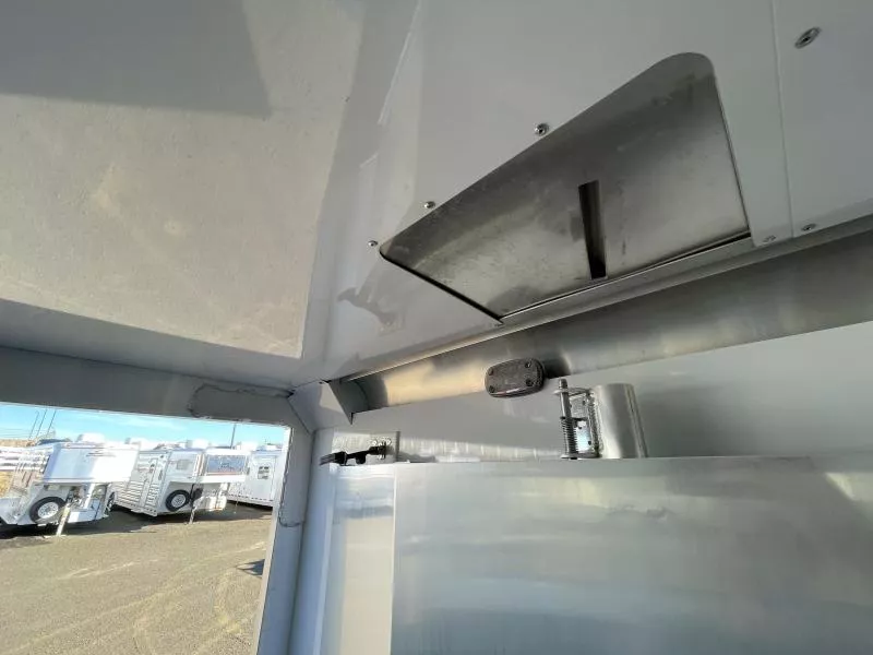 used Horse Trailers Featherlite  for sale, in Walla Walla, WA Thumbnail 14