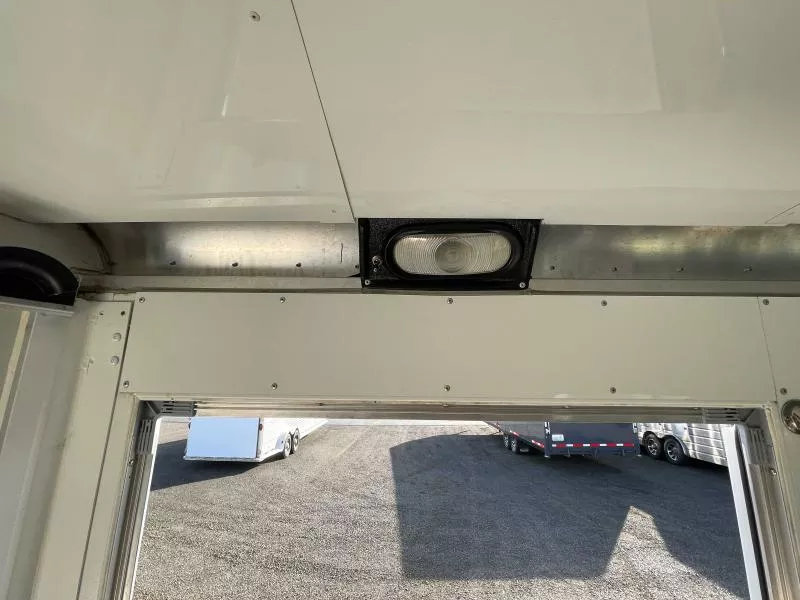 used Horse Trailers Sundowner Trailers  for sale, in Walla Walla, WA Thumbnail 10