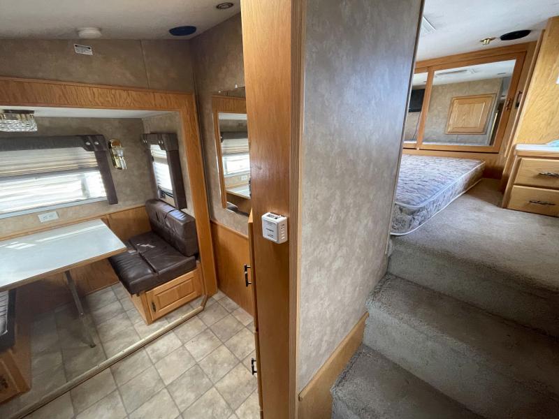 used Horse Trailers SilverLite Trailers  for sale, in Walla Walla, WA Thumbnail 46