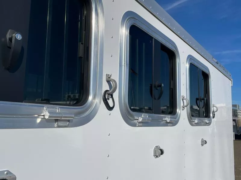 used Horse Trailers Featherlite  for sale, in Walla Walla, WA Thumbnail 5
