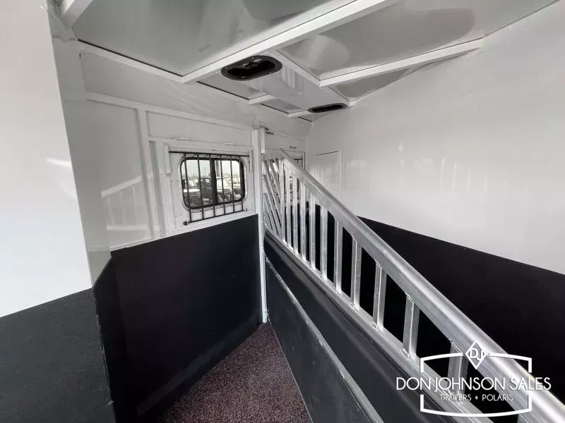 2026 Trails West Classic 12x12 2H LQ GN w/ Side Tack