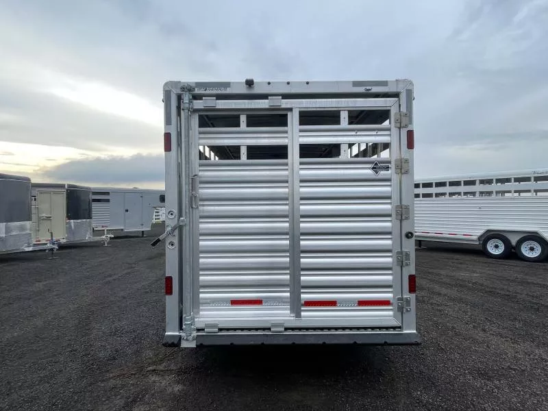 new Horse Trailers Featherlite  for sale, in Walla Walla, WA Thumbnail 7