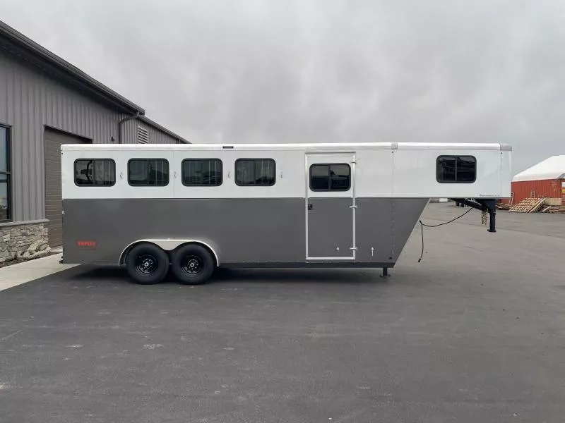 used Horse Trailers Charmac Trailers  for sale, in Walla Walla, WA Thumbnail 16