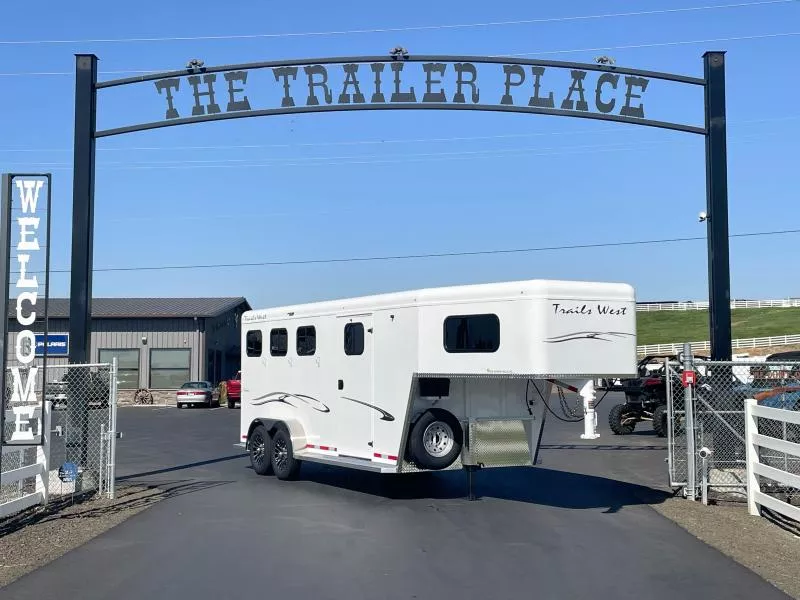 2026 Trails West Classic 3H GN 17' Slant Load Horse Trailer w/ Conv Pkg.