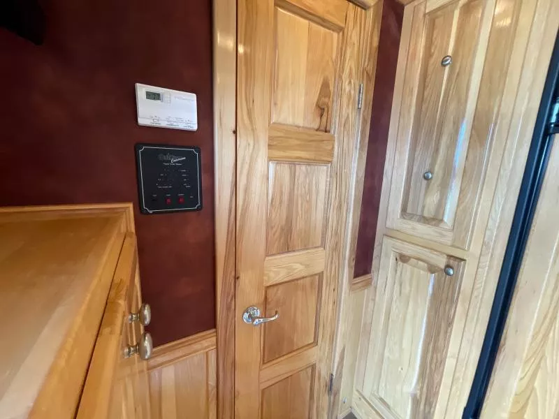 used Horse Trailers Platinum Coach  for sale, in Walla Walla, WA Thumbnail 32