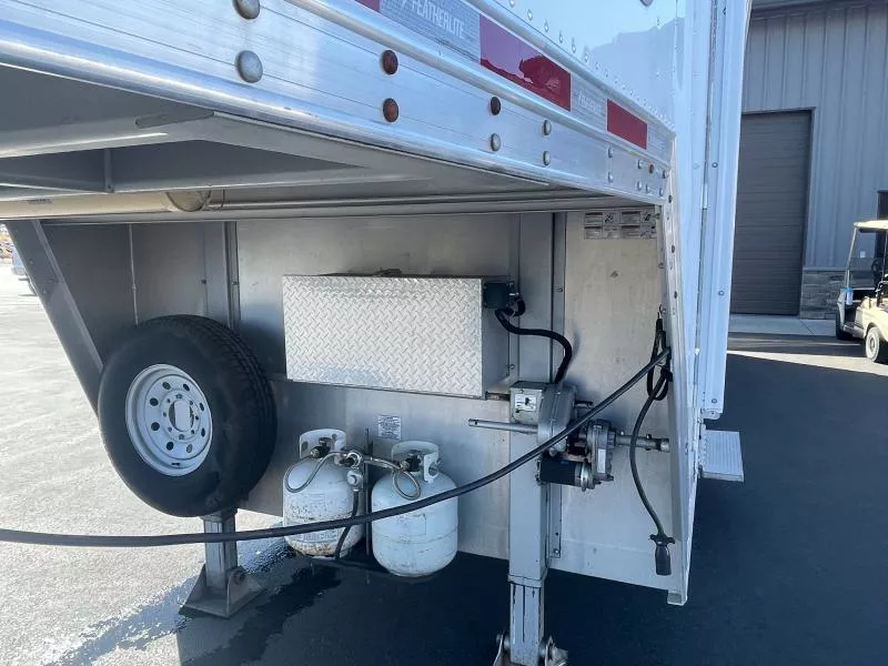 used Horse Trailers Featherlite  for sale, in Walla Walla, WA Thumbnail 3