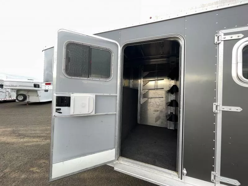 used Horse Trailers Featherlite  for sale, in Walla Walla, WA Thumbnail 7