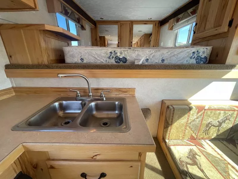 used Horse Trailers Featherlite  for sale, in Walla Walla, WA Thumbnail 11