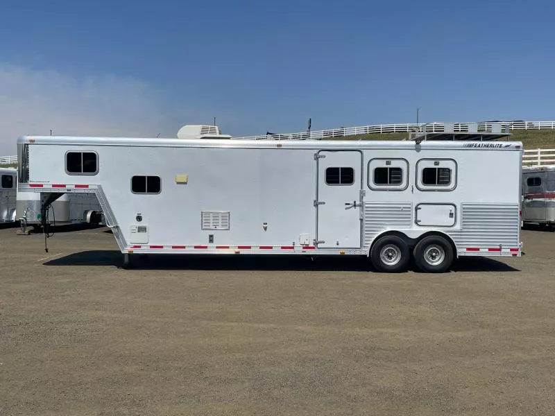 used Horse Trailers Featherlite  for sale, in Walla Walla, WA Thumbnail 5