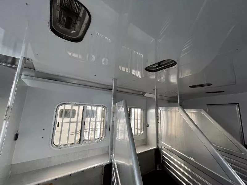 used Horse Trailers Featherlite  for sale, in Walla Walla, WA Thumbnail 43