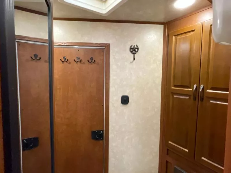 used Stock / Stock Combo Trailers Bison Trailers  for sale, in Walla Walla, WA Thumbnail 41