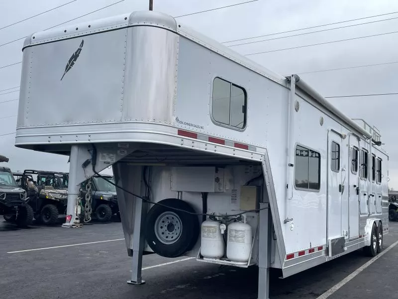 used Horse Trailers Featherlite  for sale, in Walla Walla, WA Thumbnail 3