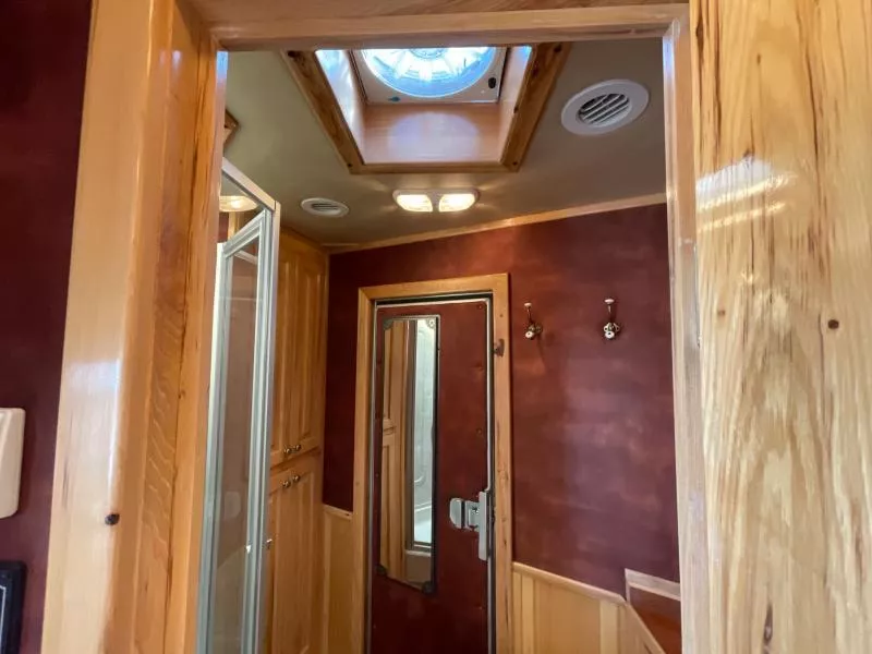 used Horse Trailers Platinum Coach  for sale, in Walla Walla, WA Thumbnail 33
