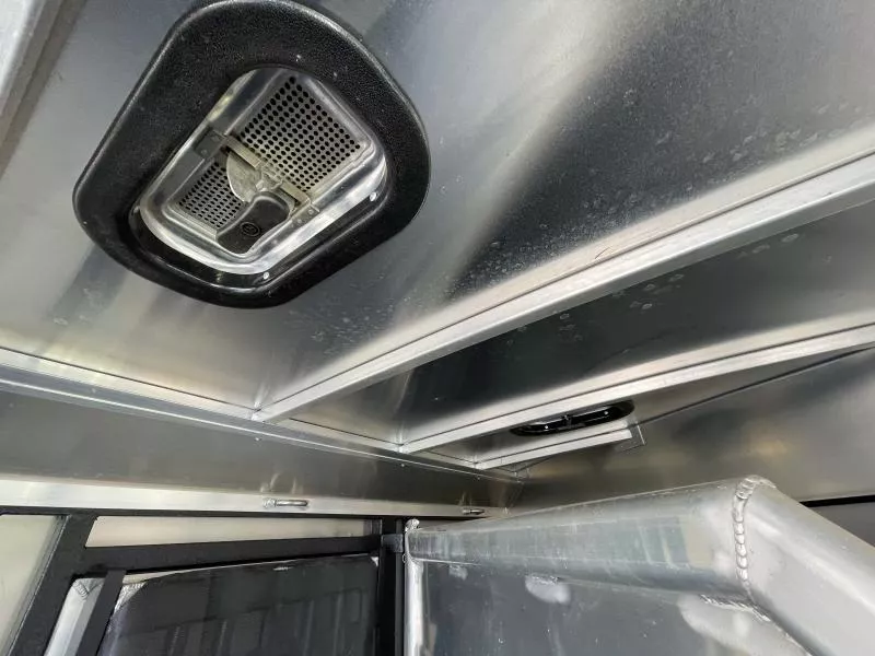 used Horse Trailers Logan Coach  for sale, in Walla Walla, WA Thumbnail 14