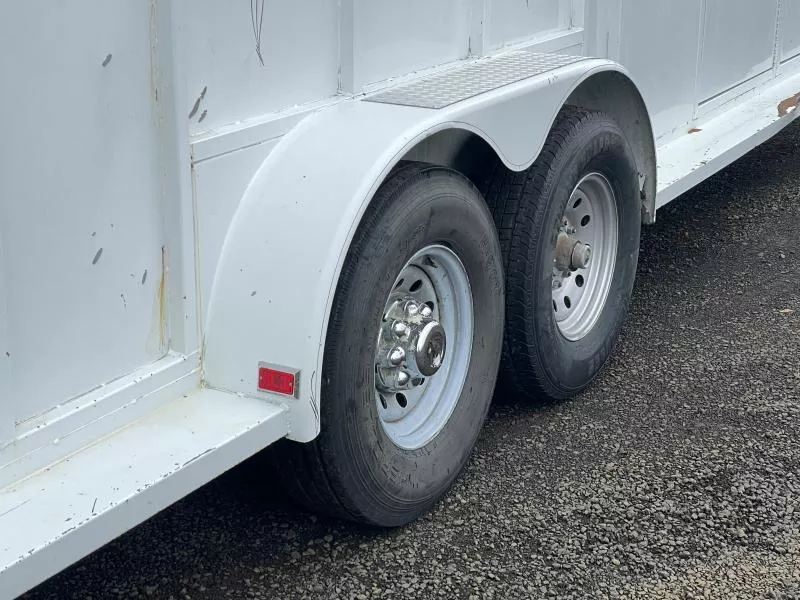 used Horse Trailers Trails West Manufacturing  for sale, in Walla Walla, WA Thumbnail 16