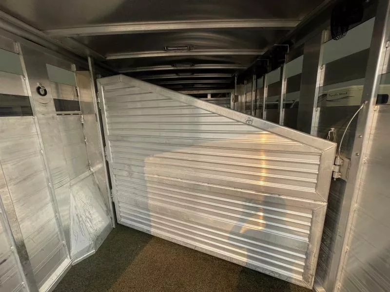 used Horse Trailers Featherlite  for sale, in Walla Walla, WA Thumbnail 19
