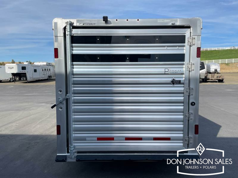 Featherlite 8413 20' 4H GN Horse Trailer w/Premier Tack