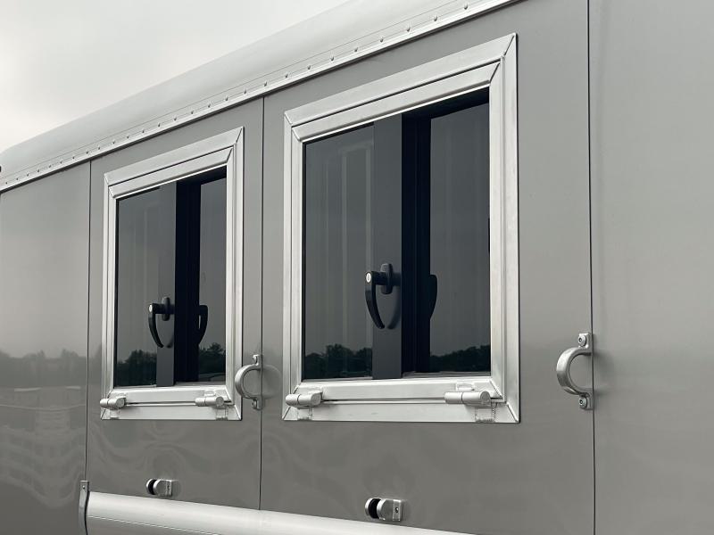 new Horse Trailers Featherlite  for sale, in Walla Walla, WA Thumbnail 7