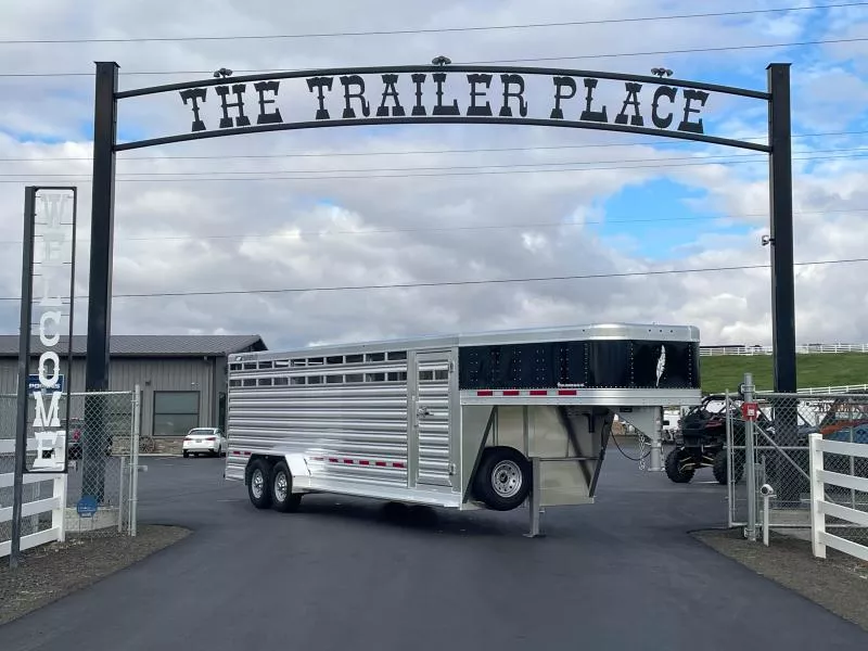 2026 Featherlite 8117 24' Stock GN 