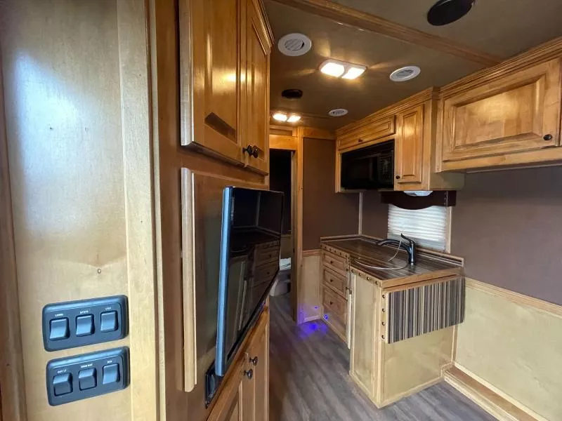 used Stock / Stock Combo Trailers Platinum Coach  for sale, in Walla Walla, WA Thumbnail 29