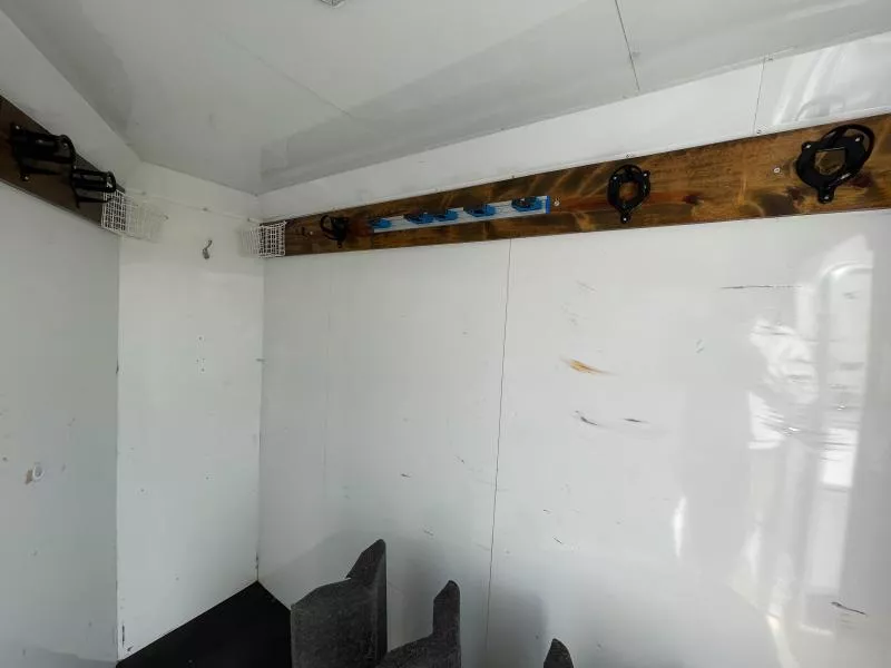 used Stock / Stock Combo Trailers Bison Trailers  for sale, in Walla Walla, WA Thumbnail 13