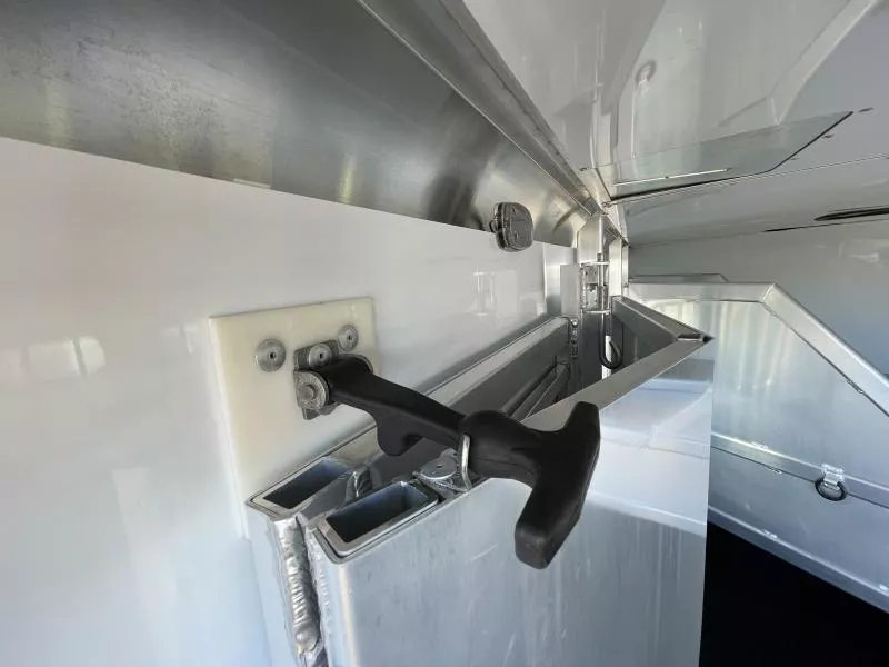 used Horse Trailers Featherlite  for sale, in Walla Walla, WA Thumbnail 15